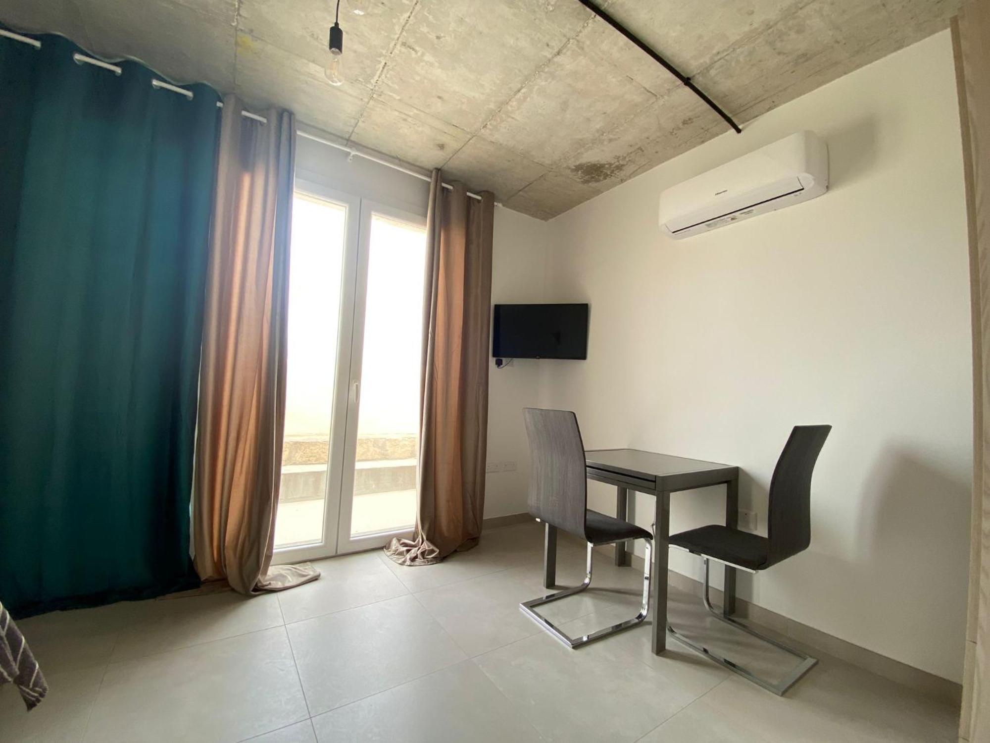 Minimal & Arty Townhouse Apartman Hamrun Kültér fotó